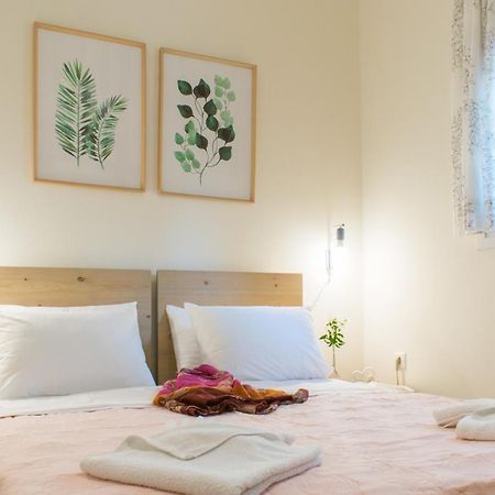 Blue Iris: Stylish Apartment Just 10 Minutes Walk From Old Town Chania ハニア エクステリア 写真