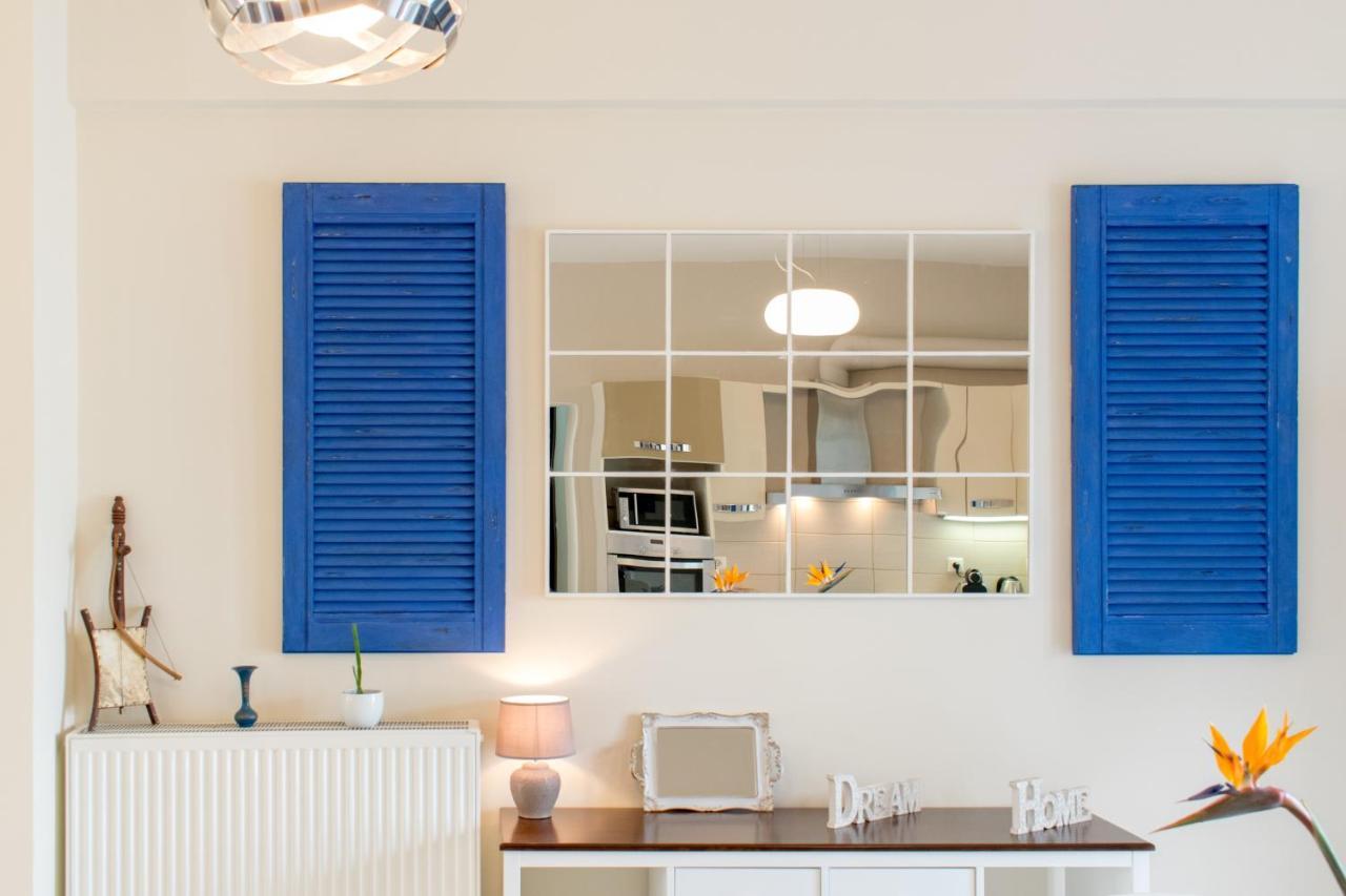 Blue Iris: Stylish Apartment Just 10 Minutes Walk From Old Town Chania ハニア エクステリア 写真