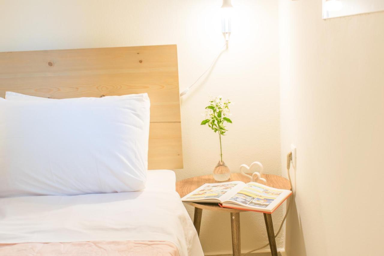 Blue Iris: Stylish Apartment Just 10 Minutes Walk From Old Town Chania ハニア エクステリア 写真