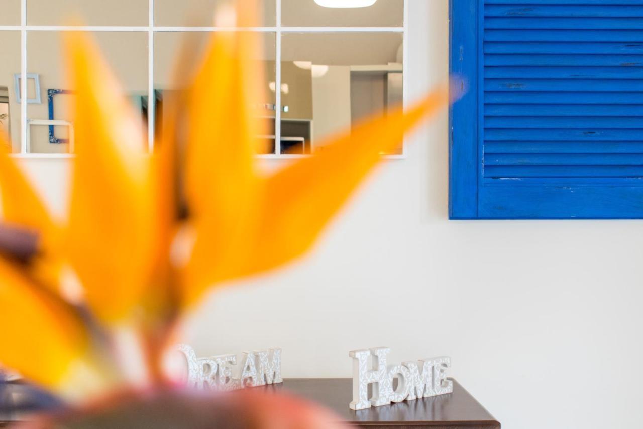 Blue Iris: Stylish Apartment Just 10 Minutes Walk From Old Town Chania ハニア エクステリア 写真