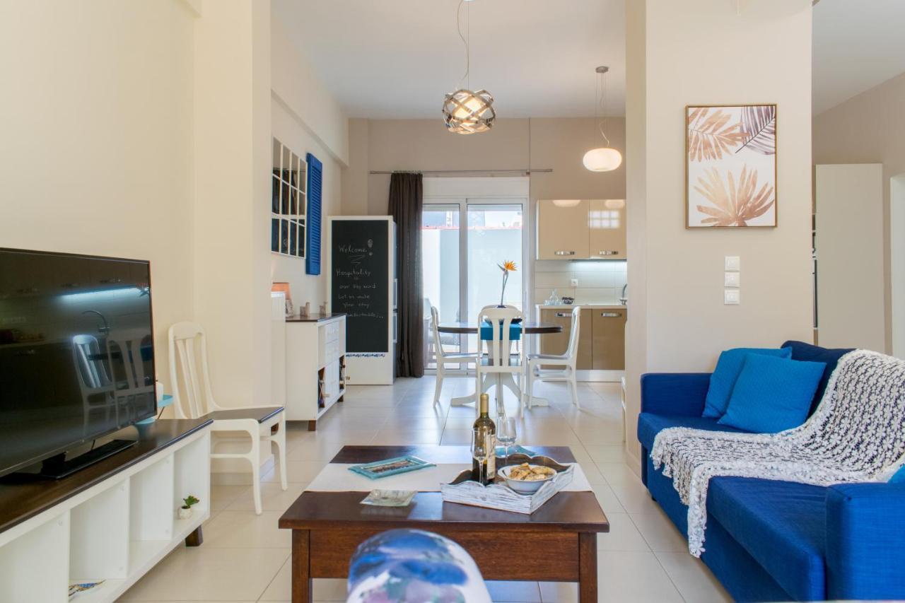 Blue Iris: Stylish Apartment Just 10 Minutes Walk From Old Town Chania ハニア エクステリア 写真